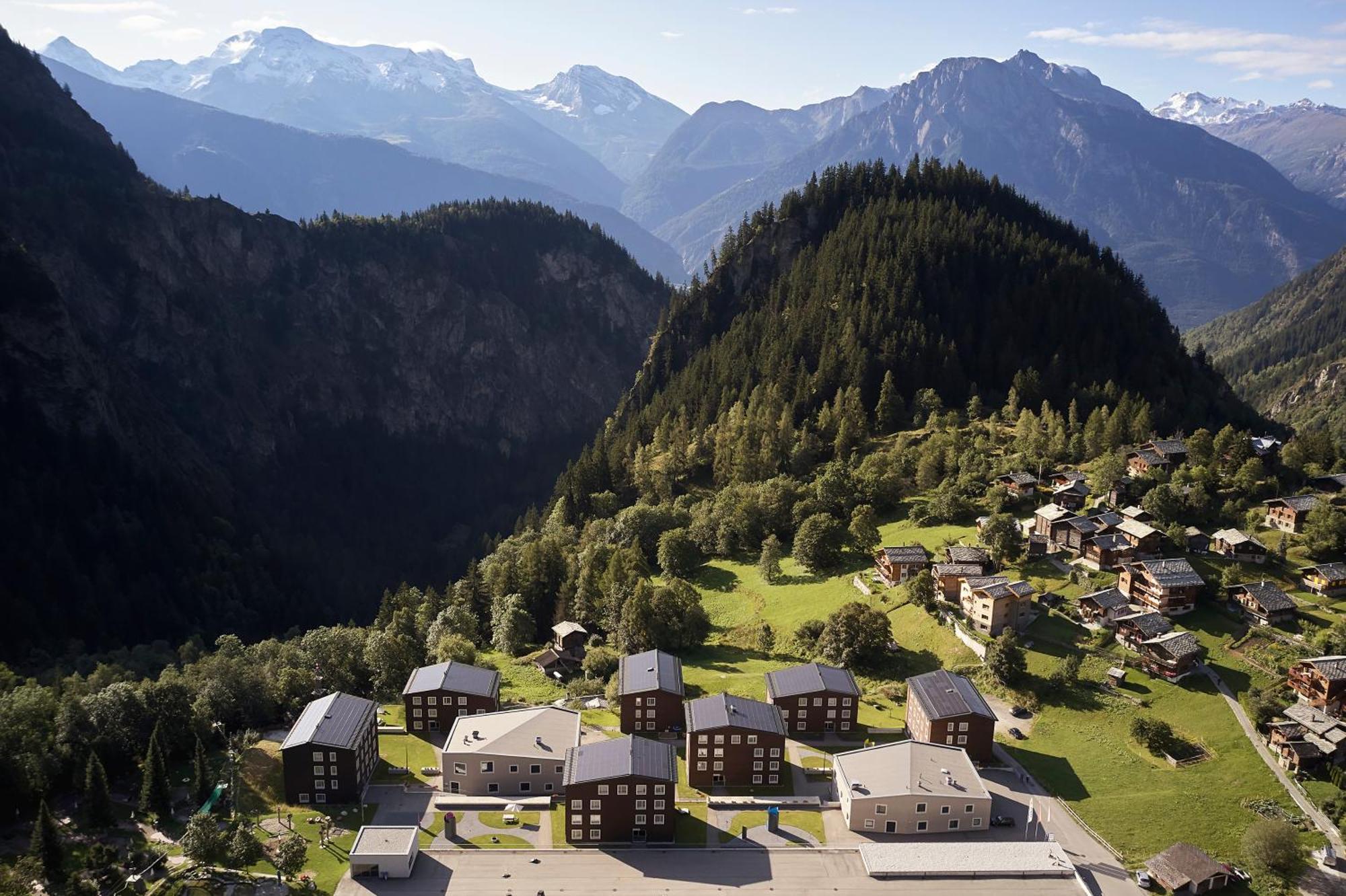 Reka-Feriendorf Blatten-Belalp บลาทเทน ไบ นาเทอร์ส ภายนอก รูปภาพ